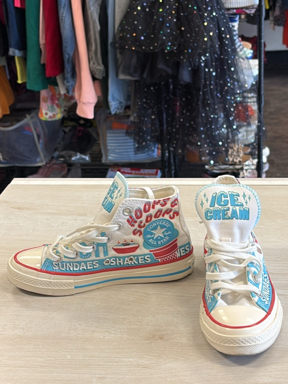 Converse Kids High-Top Sneakers in Cream, Blue & Red - Ice Cream Motif